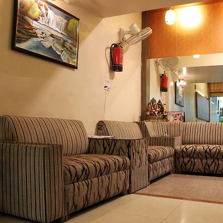 Hotel Swayam Jabalpur Buitenkant foto